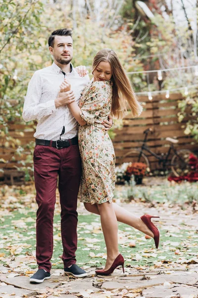 Beautiful Couple Love Posing Outdoors Autumn — Stock Photo, Image