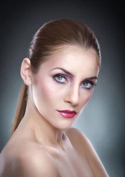 Profesjonalny Makijaż Piękny Portret Kobiety Sztuka Piękne Oczy Elegancja Prawdziwy — Zdjęcie stockowe