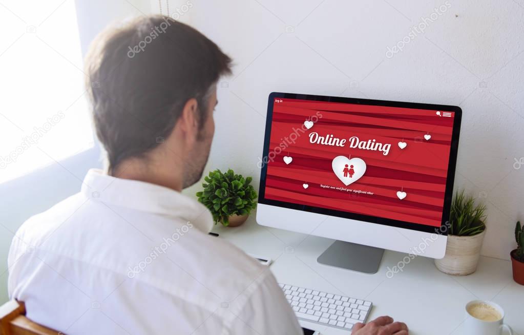 man online dating computer