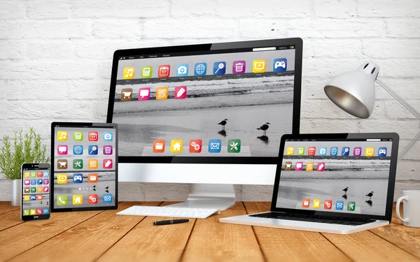 Desktopen skärm multidevices — Stockfoto