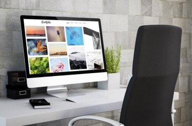 bilgisayar ekran gösteren fotoğraf portföyü ile modern çalışma alanının 3B oluşturma