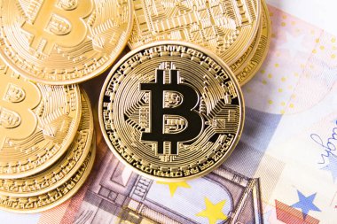 Altın bitcoins euro faturası, cryptocurrency arka plan 3D render 