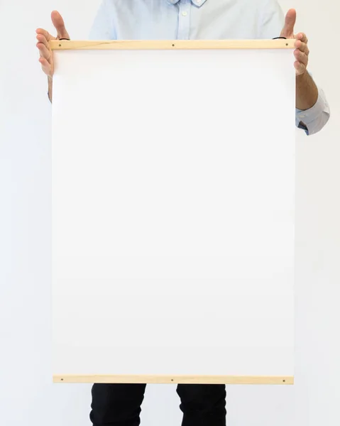 Man Met Een Poster Frame Mockup — Stockfoto