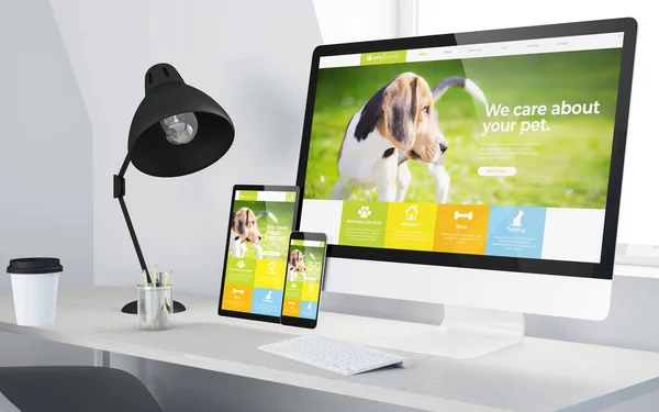 Minimale Desktop Met Responsieve Dierenarts Website Apparaten Rendering — Stockfoto