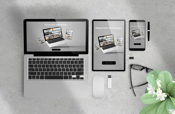 Responsive Web Design Devices Rendering — Stockfoto