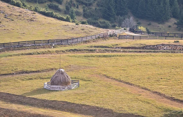 Single haystack in mountain area — Stock Photo, Image