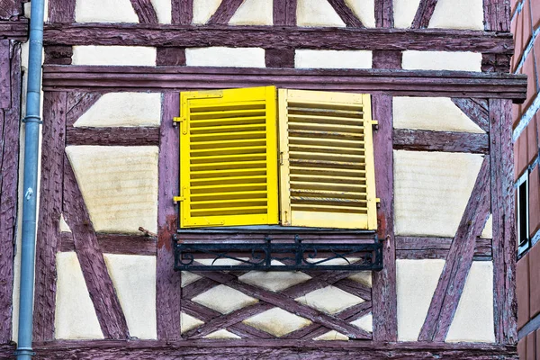 Alsace Fransa 'da Colmar penceresi — Stok fotoğraf