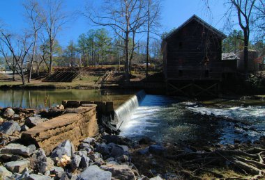 Tarihi Kymulga Köprüsü ve Grist Değirmeni