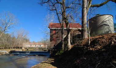 Tarihi Kymulga Köprüsü ve Grist Değirmeni