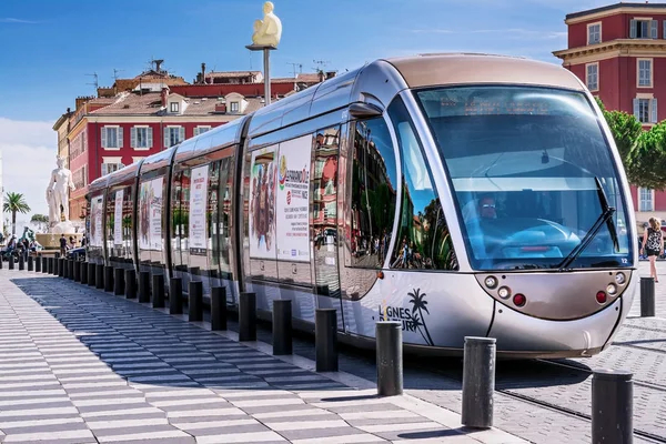 Nice, Alpes-Maritimes bölümü, Fransız Rivierası, 11 Ağustos 2017,