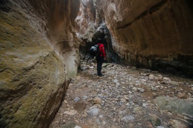 Cypros küçük dere ile Kanyon