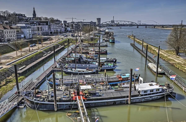 Докладно Сталеві Огородження Червонуватий Коричневий Цегла Міст Lentloper Наймегені Нідерланди — стокове фото