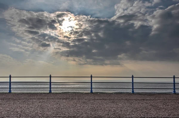 Dramatic Cloudscape Irish Sea Seen Steel Fence Promenade Morecambe England — Stock Photo, Image