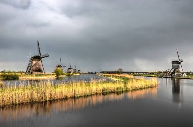 Güneş Bulutların arasından doğal UNESCO Dünya Miras Listesi, son thundershower sonra kırma