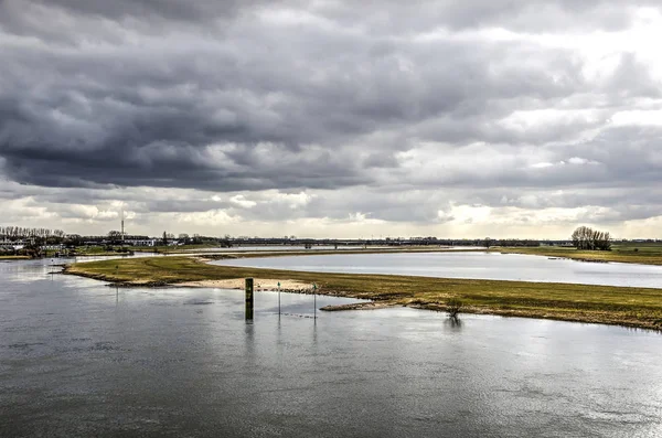 Rivier Ijssel Buurt Van Deventer Meanderende Door Een Landschap Met — Stockfoto