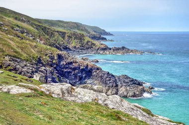 Kayalıklarla ve yarımadalar yakınındaki St Ives Cornwall kuzey kıyısında birkaç mil boyunca görüntülemek