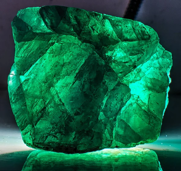 Green Magenta Fluorite Crystal Gem Stone Black Background — Stock Photo, Image