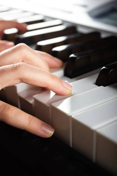 Closeup View Child Hands Playing Electronic Synthesizer Piano Keys Vertical — Stock Photo, Image