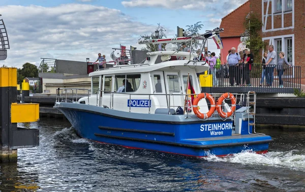 Foto Navio Vela Água Porto — Fotografia de Stock