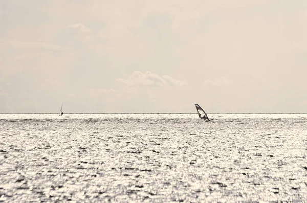 海の遠いウィンド — ストック写真