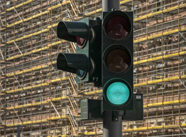 close-up photo of Traffic Light outdoor on berlin road