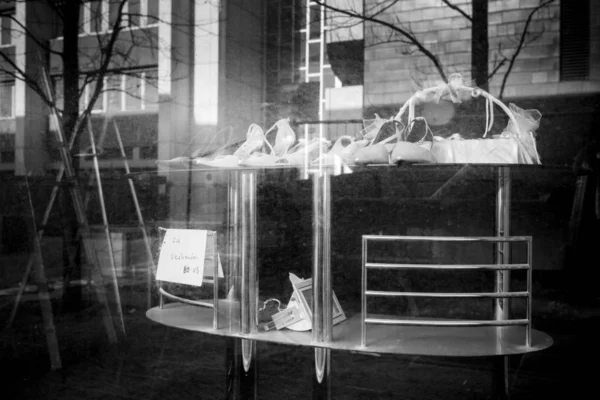 Μοντέρνα Παπούτσια Για Την Πώληση Ψώνια — Φωτογραφία Αρχείου