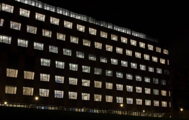  fotoğraf gece zaman ofis binası, Berlin, Almanya