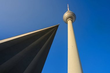 TV Kulesi ın Berlin gün süre vurdu