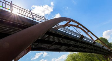 Köprü inşaatı gündüz vurdu 