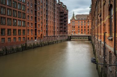 Hamburg şehir şehir merkezindeki eski binalar, Almanya ile fotoğrafı