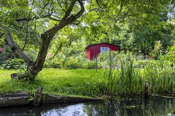 Närbild Foto House Lake — Stockfoto