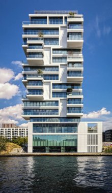 Fotoğraf modern gökdelenin Berlin City, Almanya