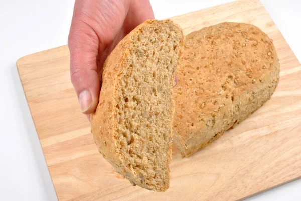 Крупным Планом Руки Одним Органическим Хлебом — стоковое фото