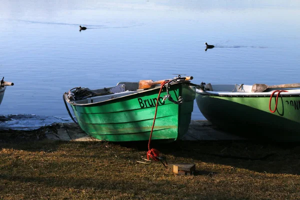 Green Boats Lake Hopfen Natural Concept — Stock Photo, Image