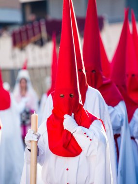 Paskalya hafta Semana Santa İspanya sırasında taşıyıcı Nazareno