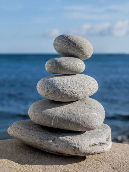 Zen Balance Stenen Piramide Symboliseert Zen Harmonie Balans — Stockfoto