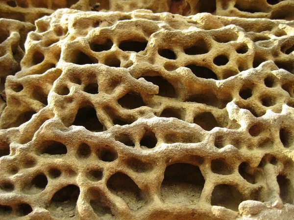 Мел камень уничтожен кислотой крупным планом
