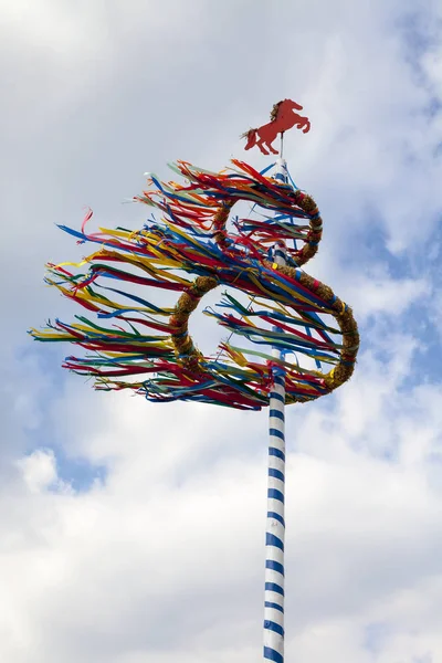 Maypole Nel Vento Paese Osnabrueck Germania Europa — Foto Stock