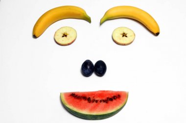 Beyaz arka plan üzerinde izole meyve yüzünün yakın çekim fotoğraf