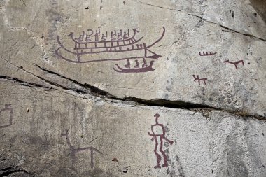 İsveç'te Tanumshede Tarih öncesi petroglifler