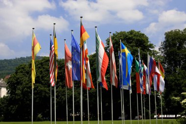 Avrupa ülkelerinin bayrakları atış kapatın