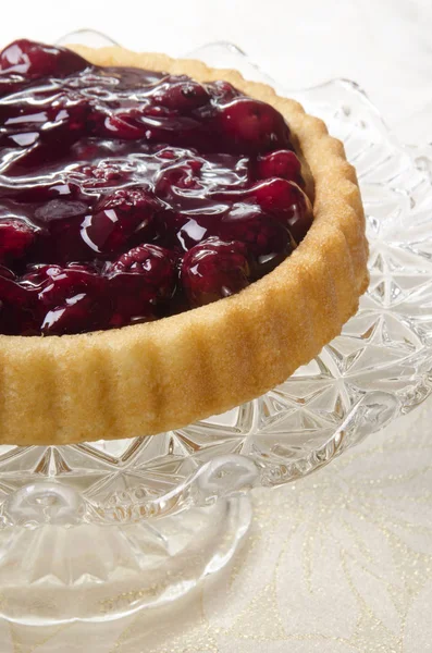 Caso Pastelaria Assada Com Frutas Verão Suporte Bolo Vidro — Fotografia de Stock