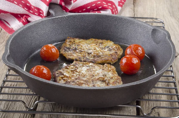 Home Made Black Pudding Boxty Cast Iron Pan Cherry Tomato — Stock Photo, Image