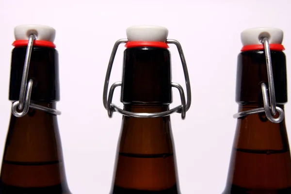 ビールの瓶をクローズ アップ ショット — ストック写真