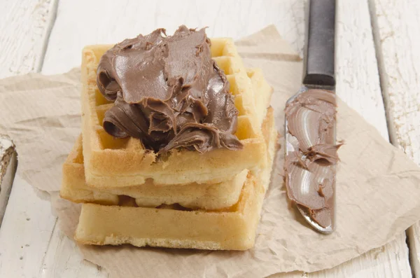 Nuss Nougat Creme Auf Einer Süßen Waffel — Stockfoto