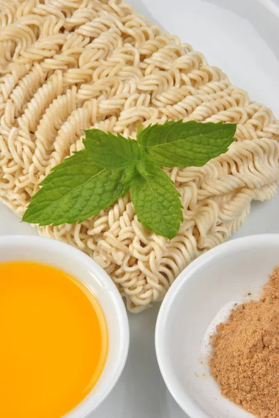Asian Noodles Aromatic Powder Mint Leaves — Stock Photo, Image