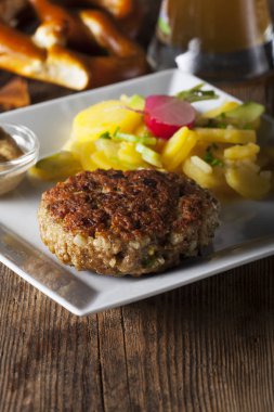 Bavyera kavrulmuş domuz yakın plaka üzerinde çekim