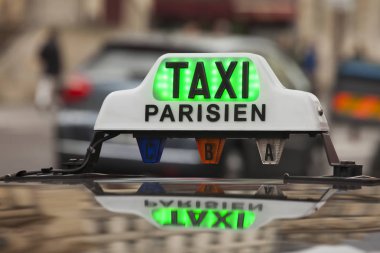Taksi Paris yakın atış