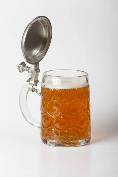 ガラスのビールをクローズ アップ ショット — ストック写真