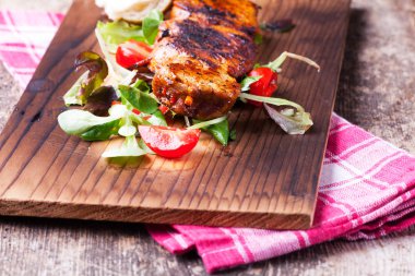 Close-Up lezzetli ızgara domuz eti biftek